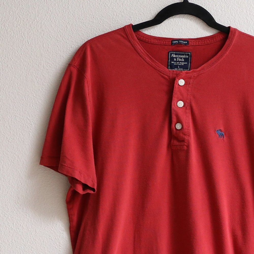Abercrombie & Fitch - Henley Short Sleeve Dark Red Cotton T-Shirt L Tee